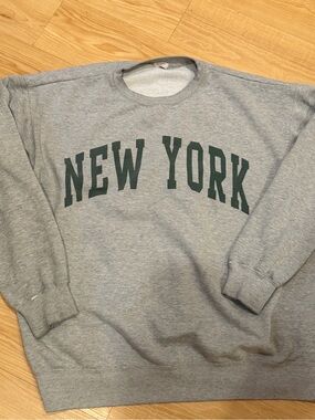Brandy Melville sweater